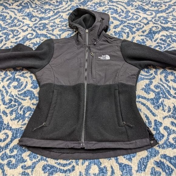 Hooded North Face fleece jacket - Picture 13 of 15